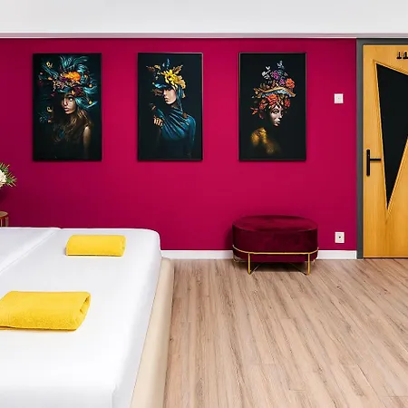 Apartmán Old Town 4br With 6 Beds For Up To 12 People *