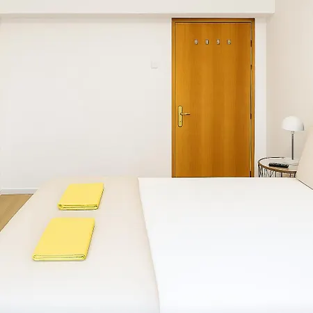 Apartmán Old Town 4br With 6 Beds For Up To 12 People *