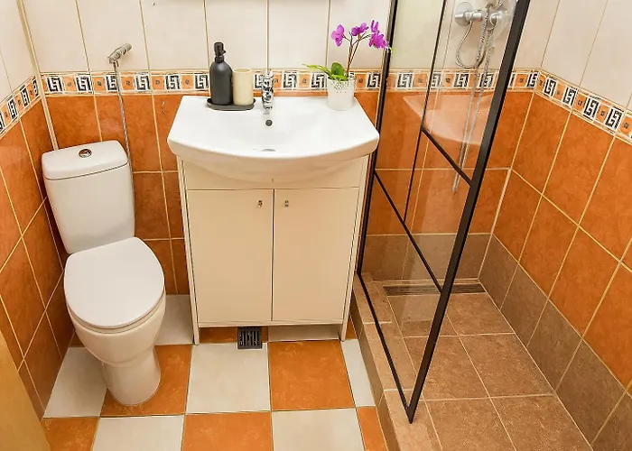 Old Town 4br With 6 Beds For Up To 12 People *