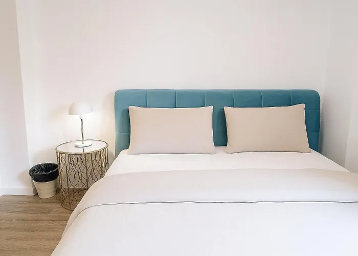 Old Town 4br With 6 Beds For Up To 12 People